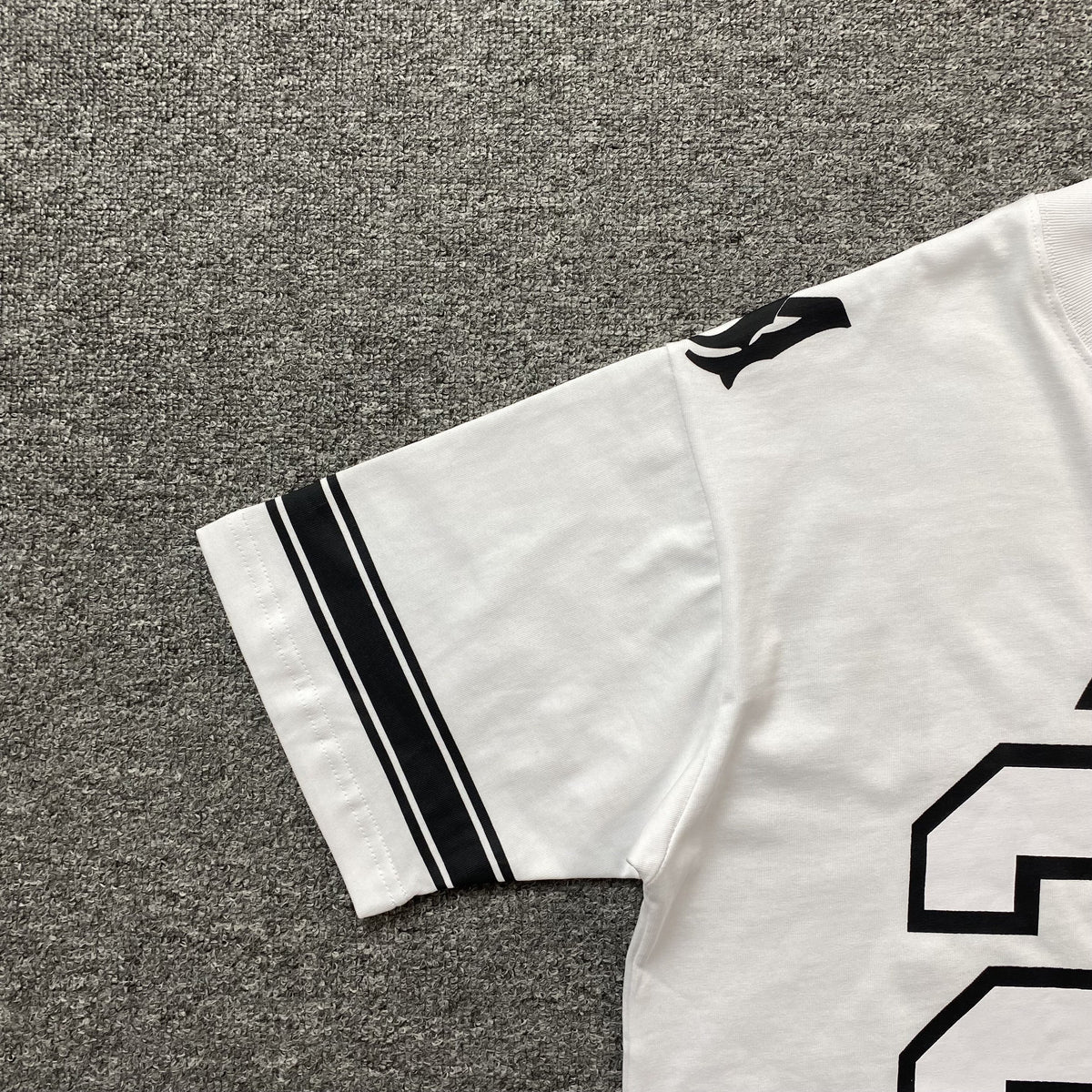 Remera Amiri 22 Skater Blanca