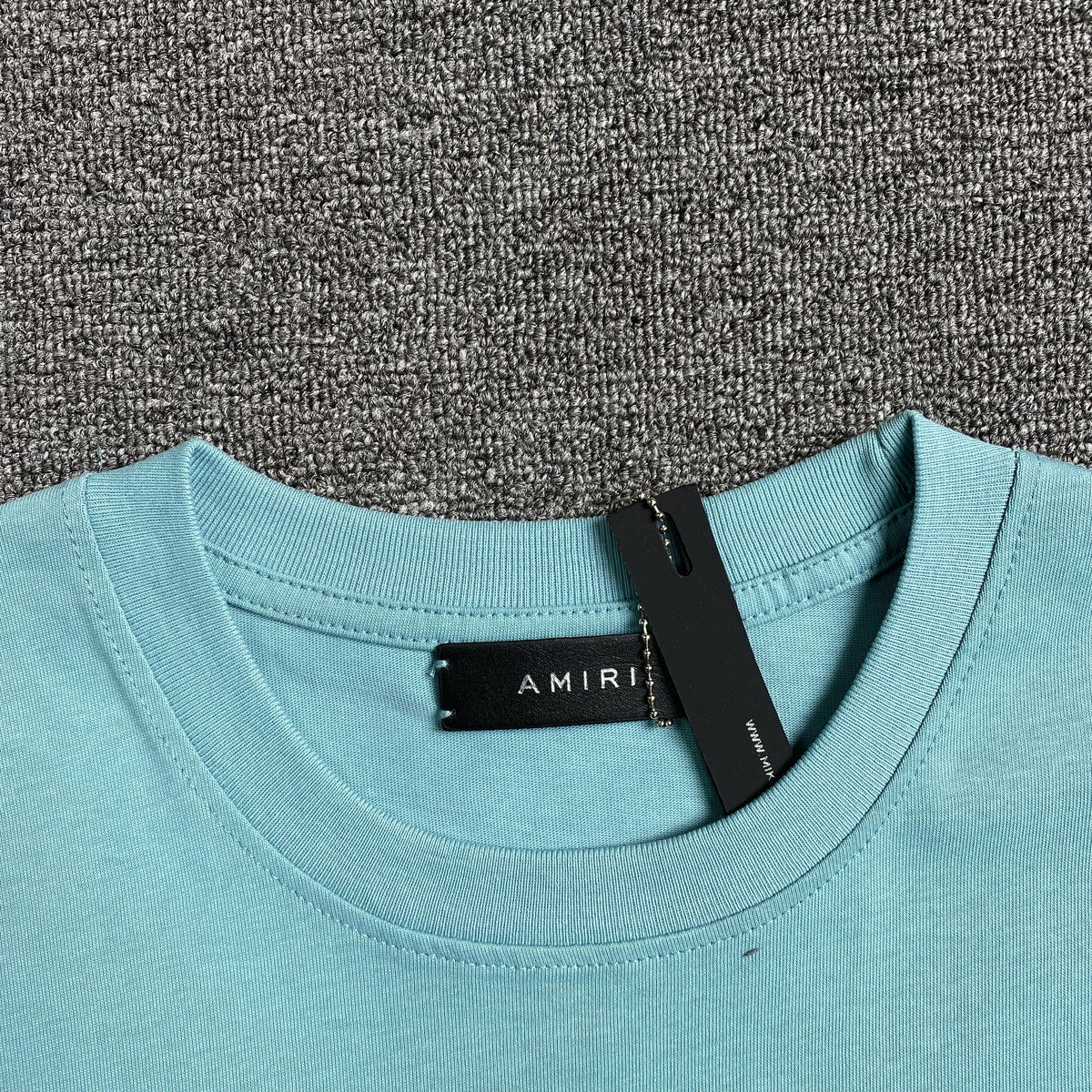 Remera Amiri 22 Celeste