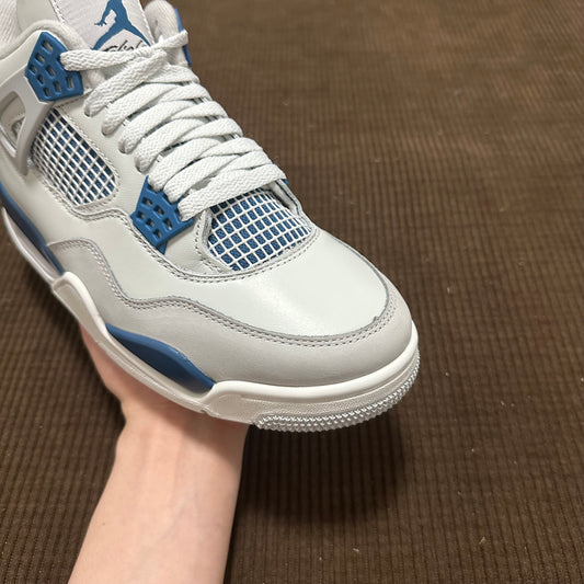 JORDAN RETRO 4