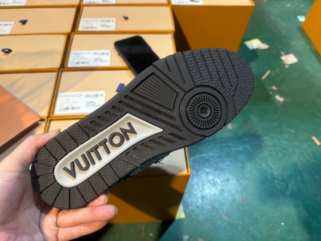 Louis Vuitton Skate Sneaker Swarovski Monogram Negro