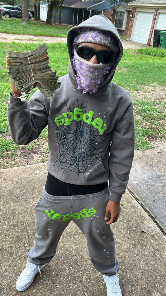 Sp5der suit