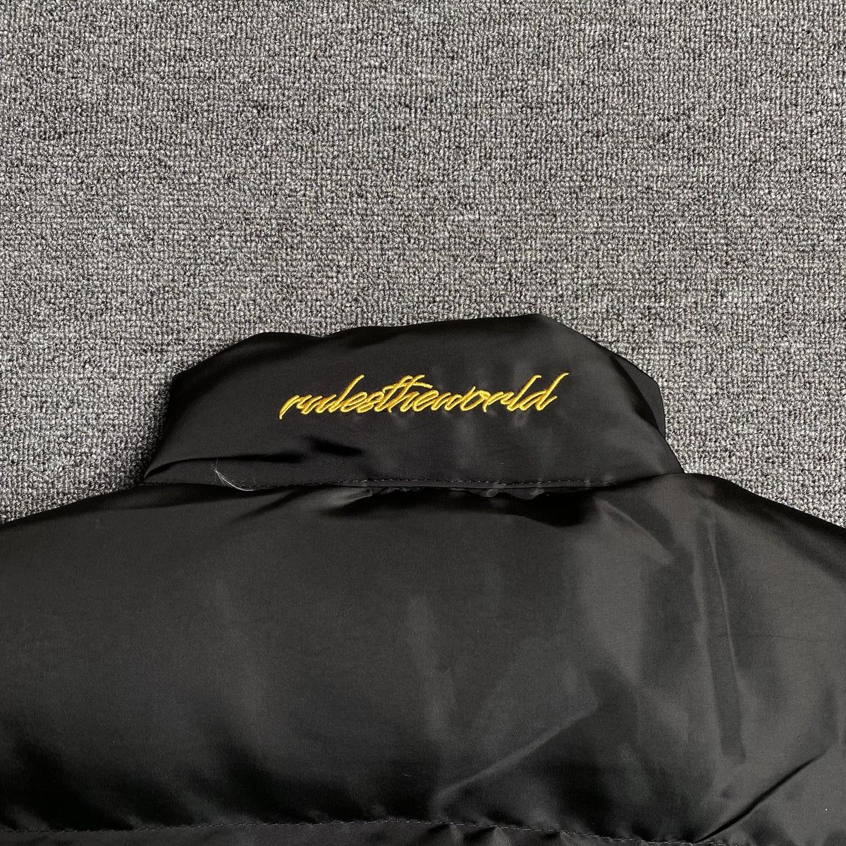 Campera Corteiz Bolo Negra