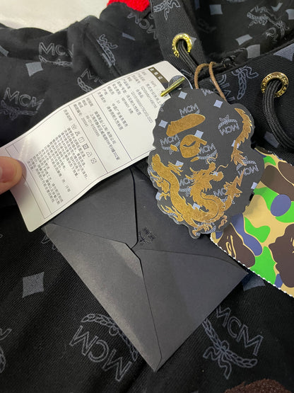 Bape shark x mcm hoodie (entrega inmediata)