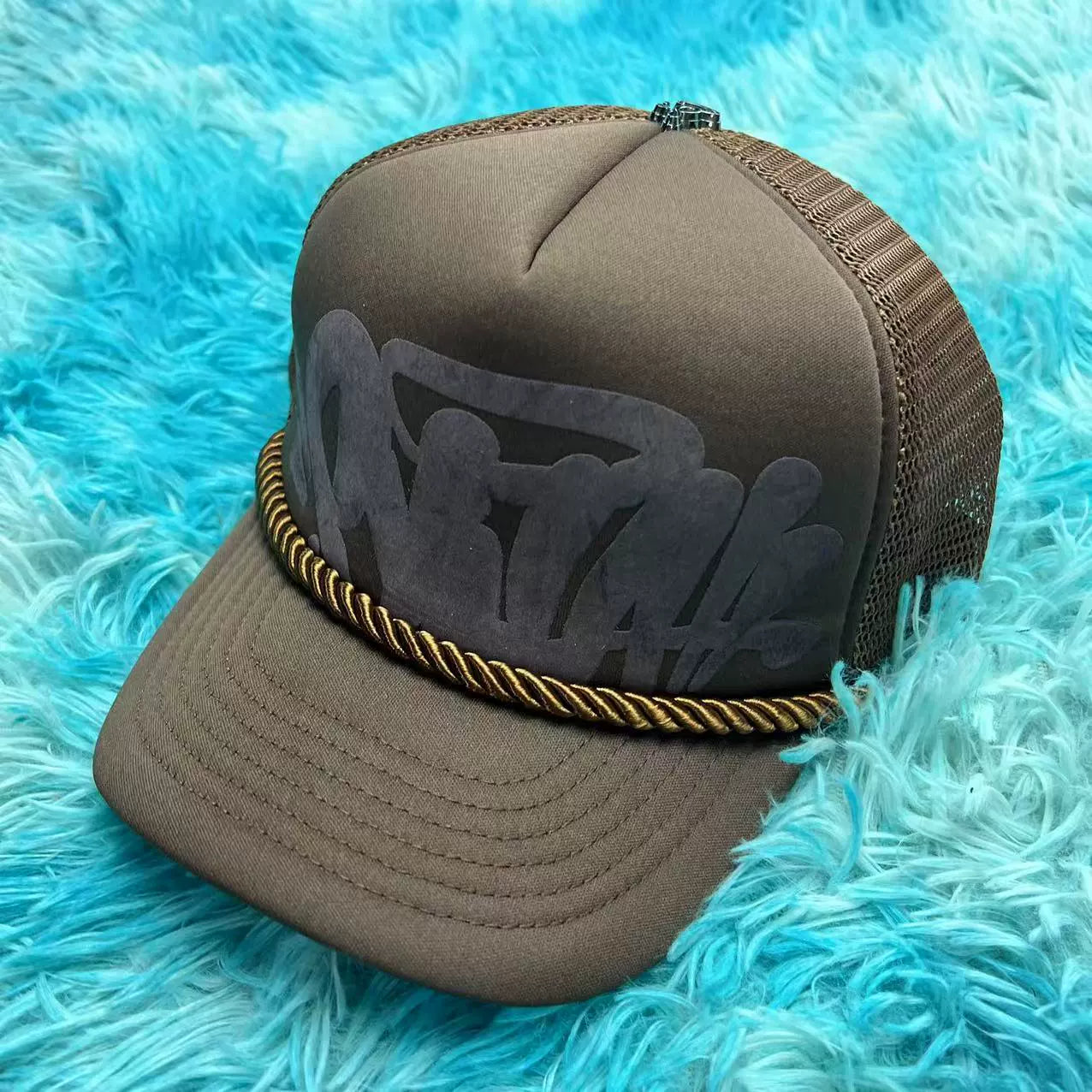 Syna caps