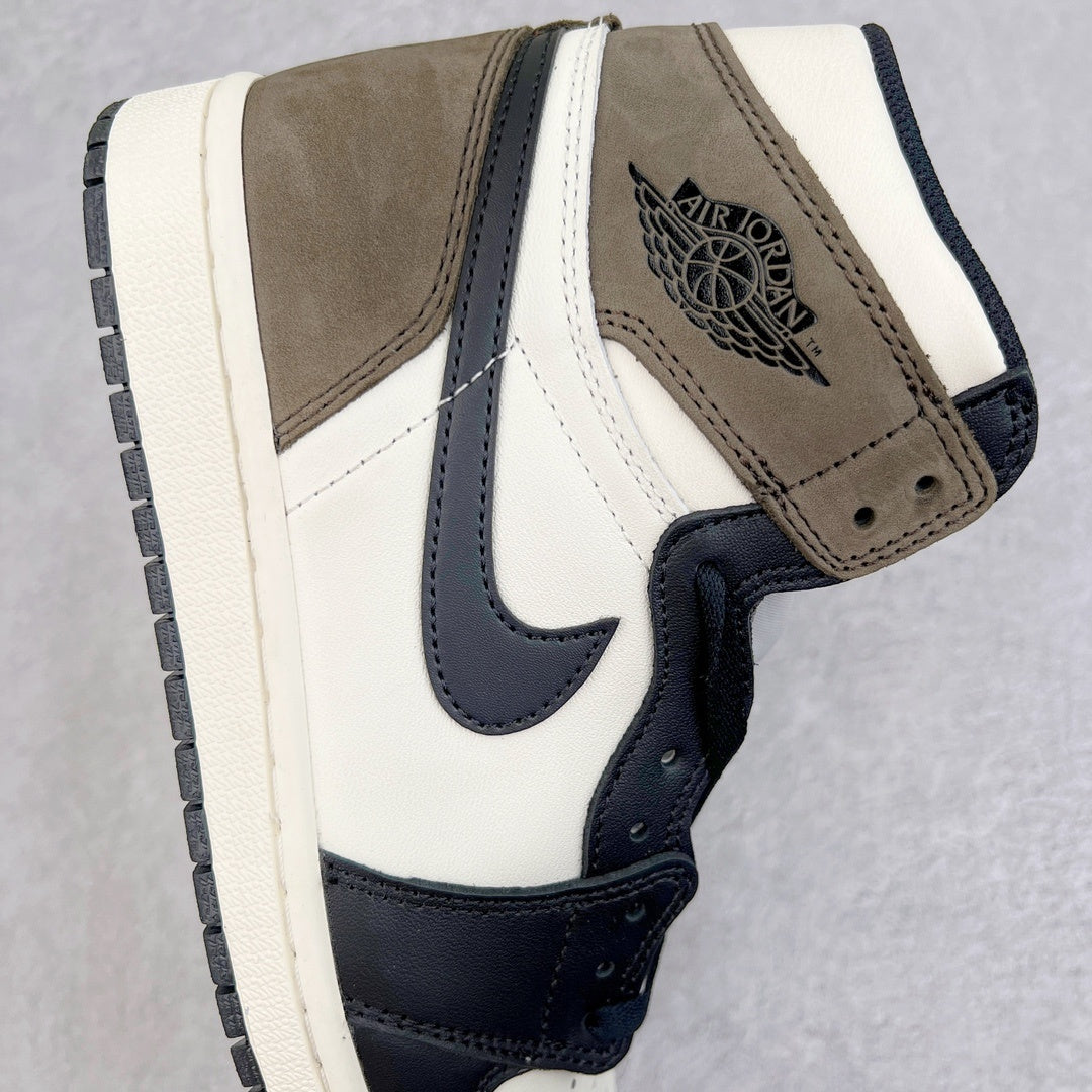 AIR JORDAN 1 HIGH "DARK MOCHA"