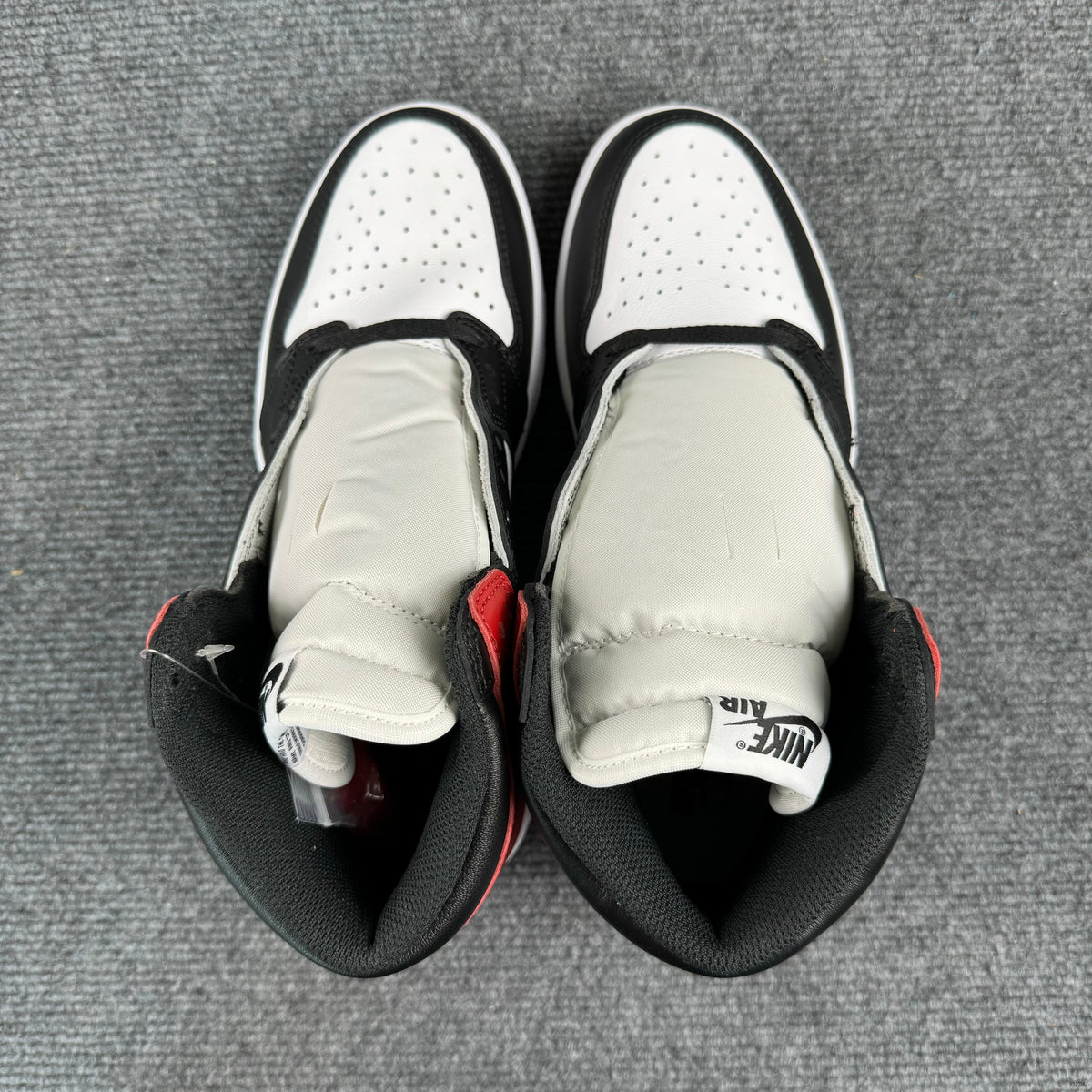 AIR JORDAN 1 HIGH RETRO "BLACK TOE" (2016)