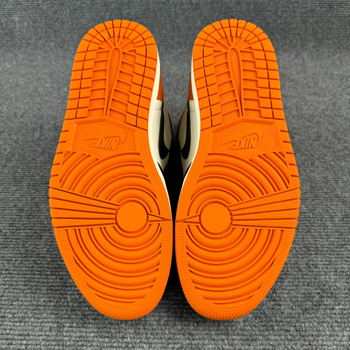 AIR JORDAN 1 HIGH "SHATTERED BACKBOARD"