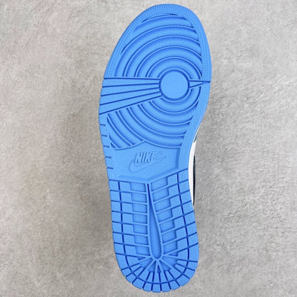 AIR JORDAN 1 HIGH "UNIVERSITY BLUE"
