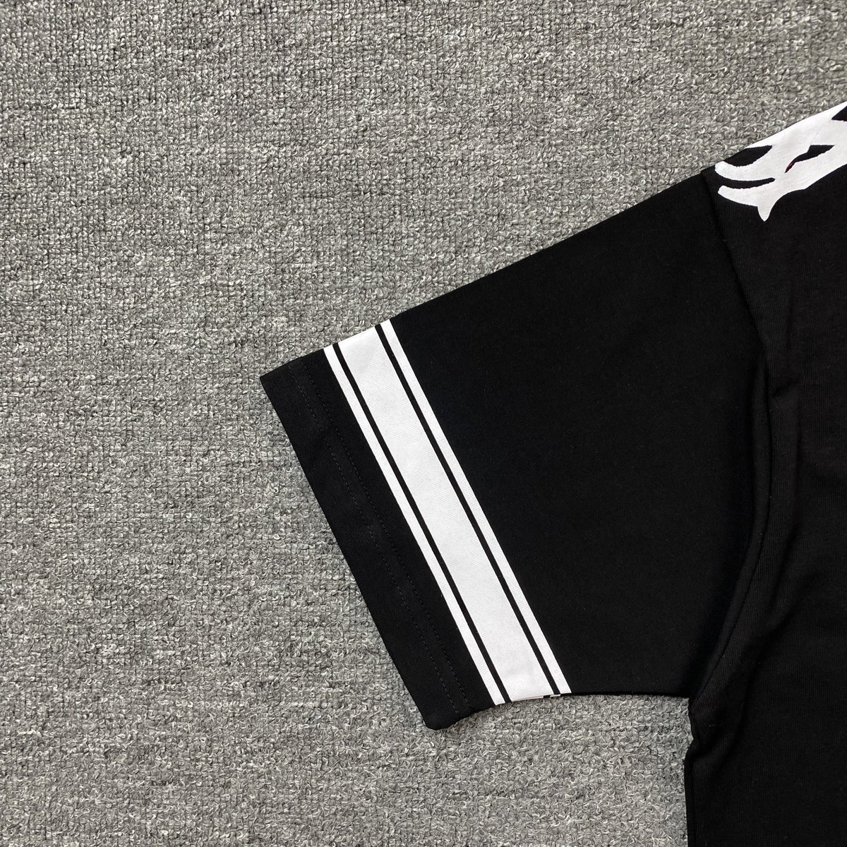 Remera Amiri 22 Skater Negra