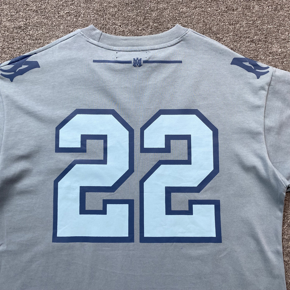 Remera Amiri 22 Skater Azul Celeste
