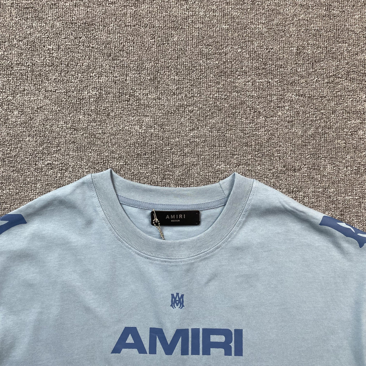 Remera Amiri 22 Skater Azul Celeste