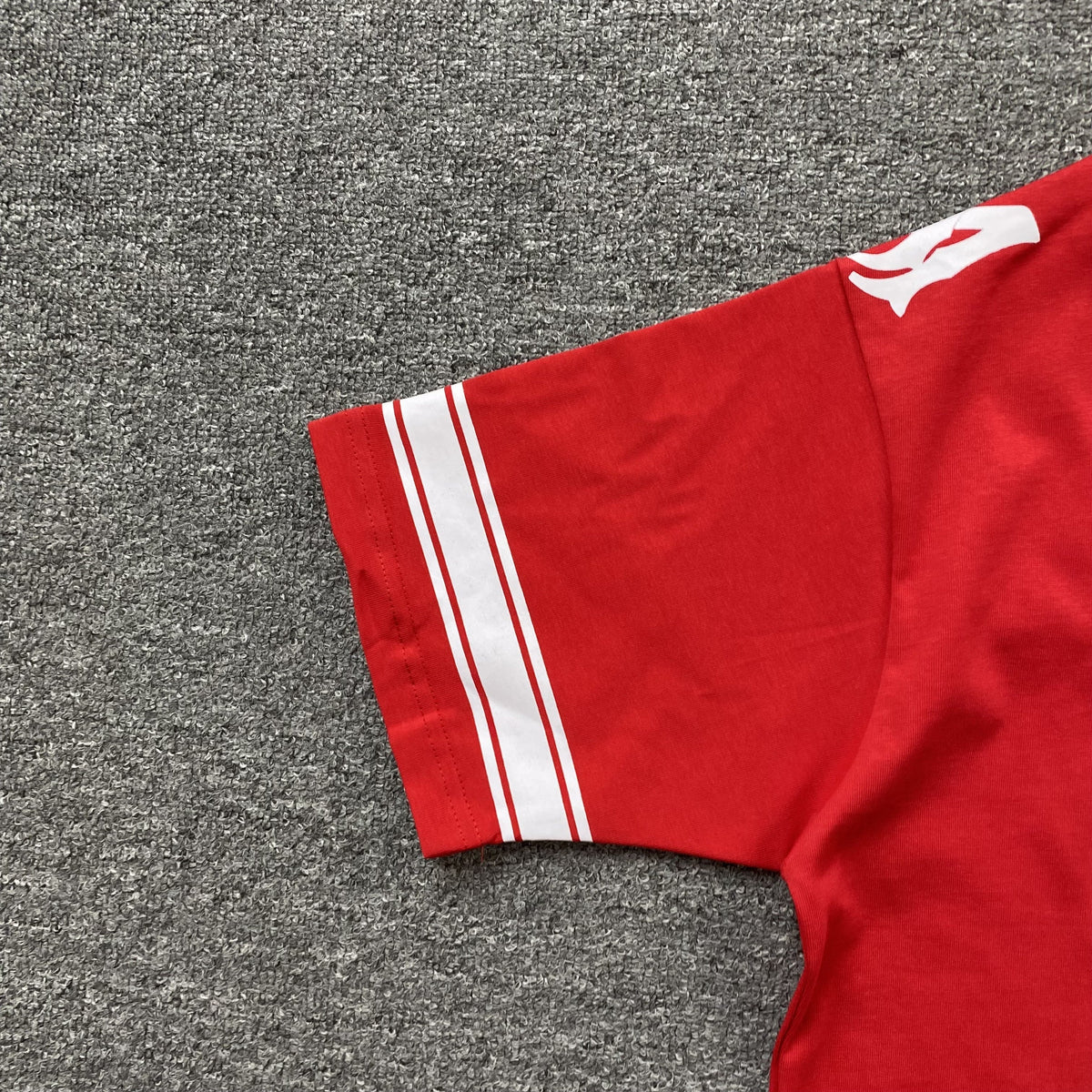 Remera Amiri 22 Skater Roja