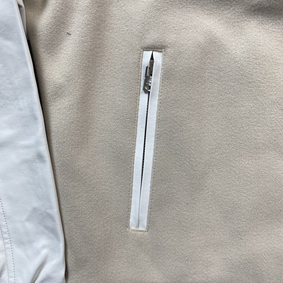 Campera Amiri Bones Bomber Neutral Beige