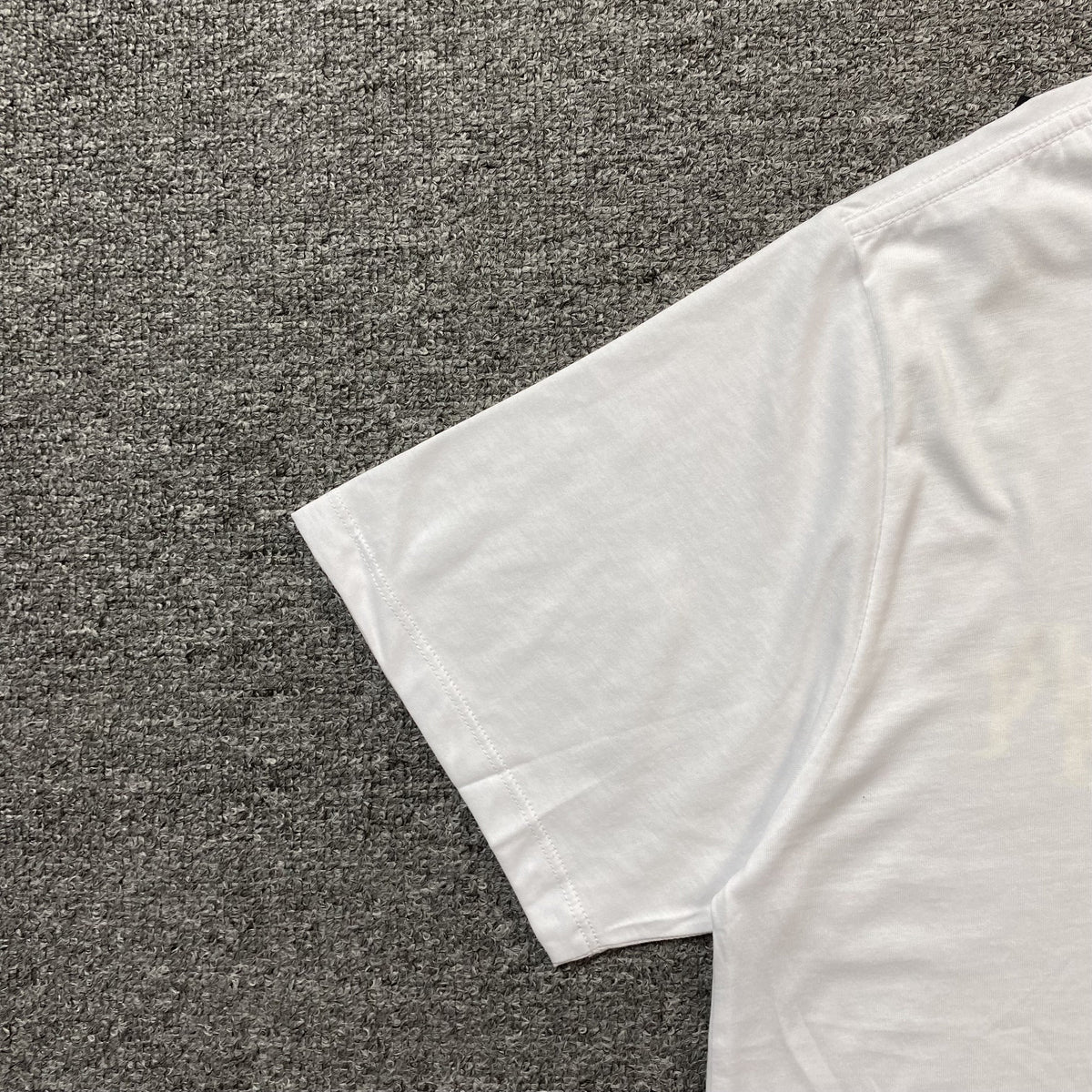 Remera Amiri Champagne Cristal Blanca