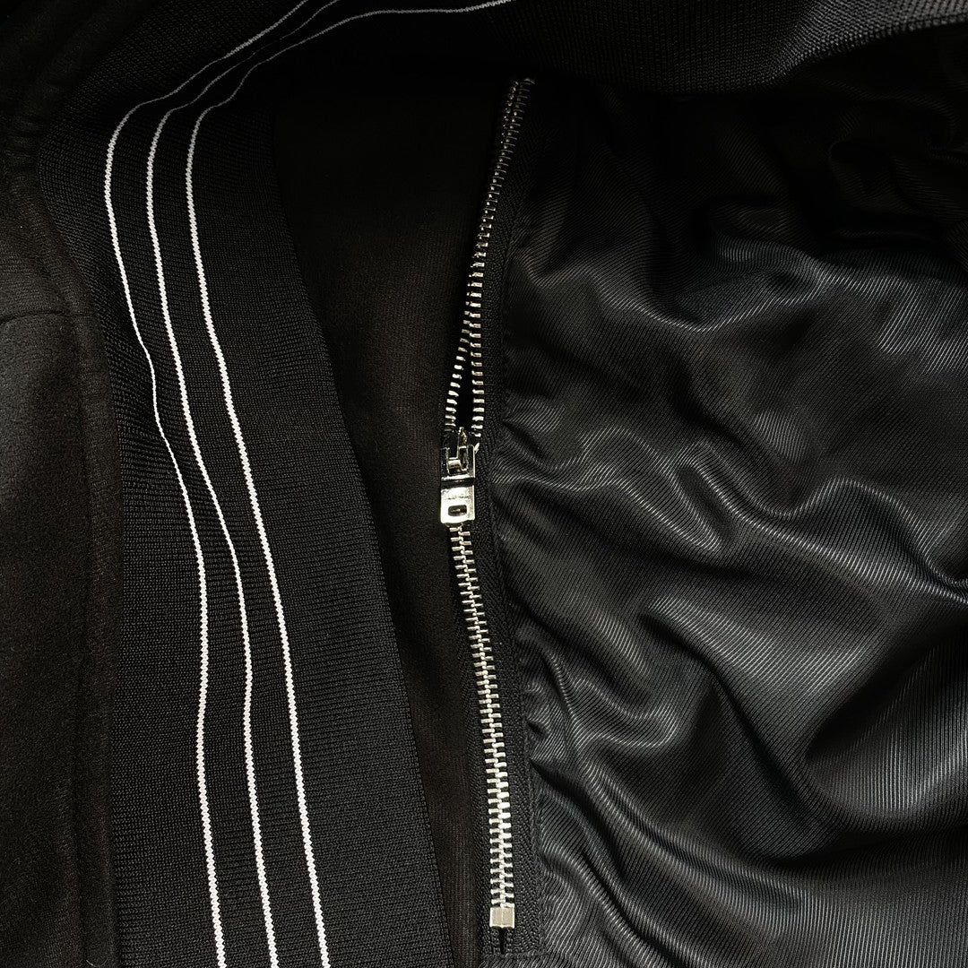 Campera Amiri Hockey Bomber Negra