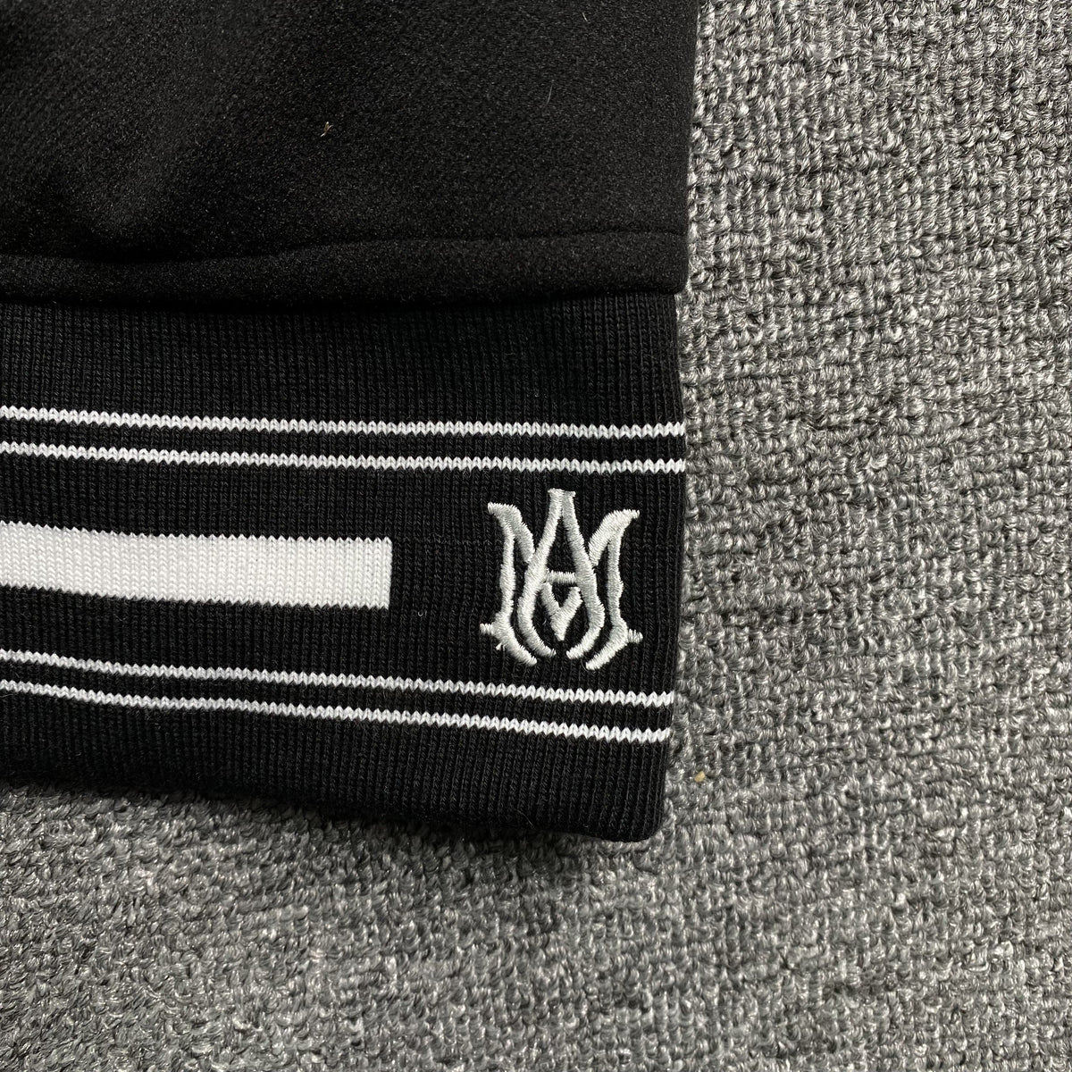 Campera Amiri Logo Patch Tiger Negra