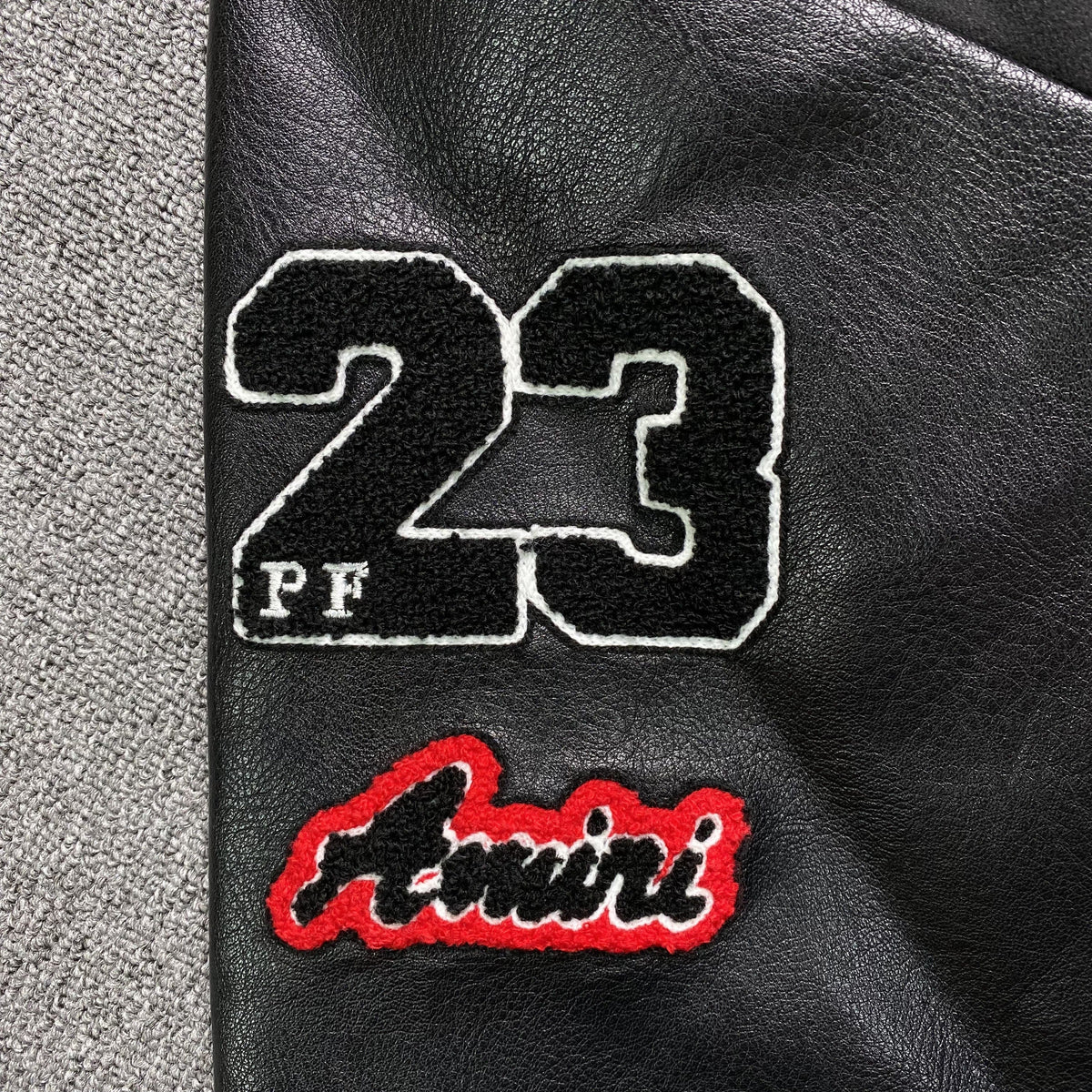 Campera Amiri Logo Patch Tiger Negra