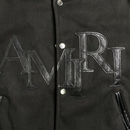Campera Amiri Staggered Logo Bomber Negra