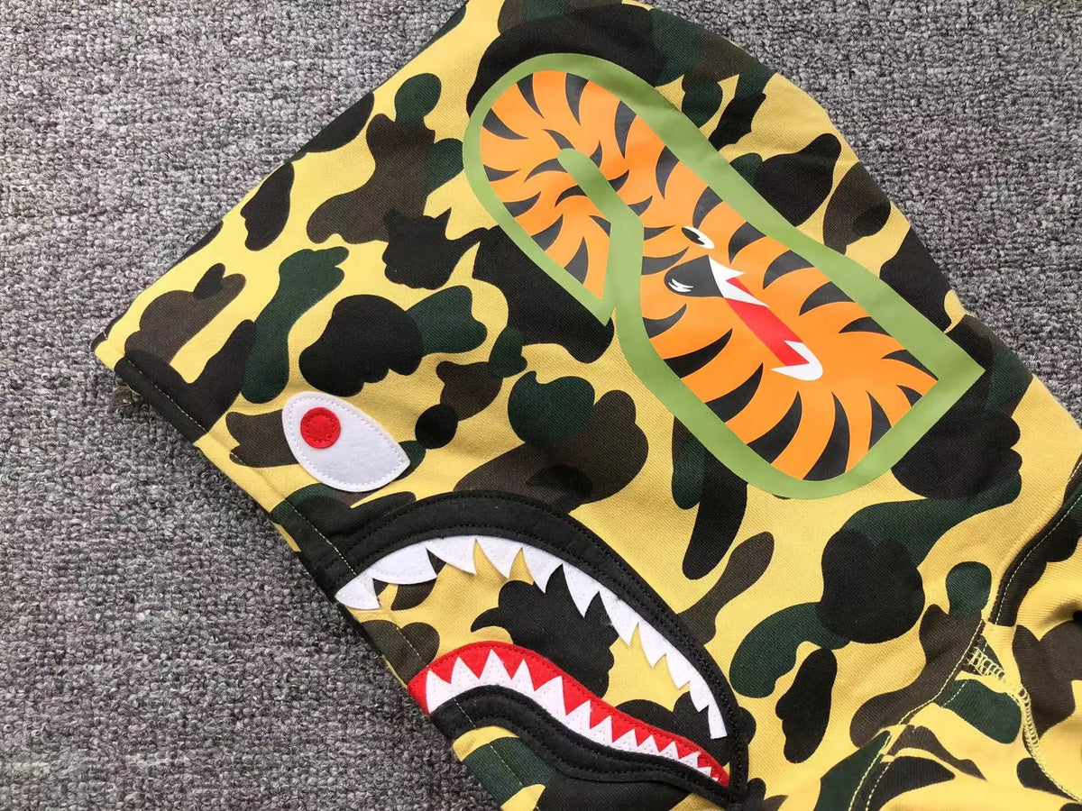 Campera Bape 1St Camo Shark Full Zip Amarilla