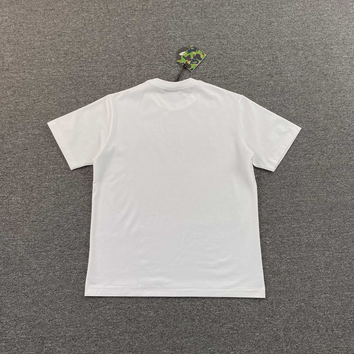 Remera Bape 1st Camo Shark Seijin Blanca