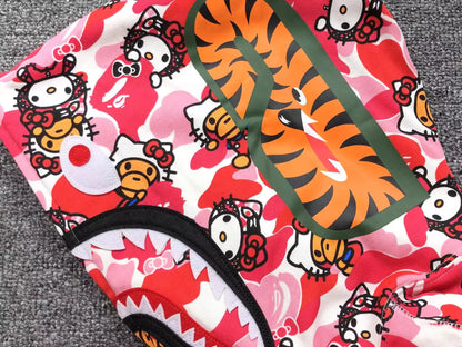 Campera Bape Abc Camo Hello Kitty Shark Full Zip Rosa