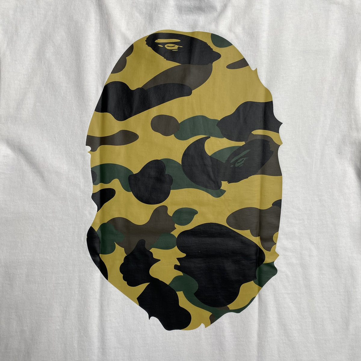 Remera Bape Camo Big Ape Head Blanca