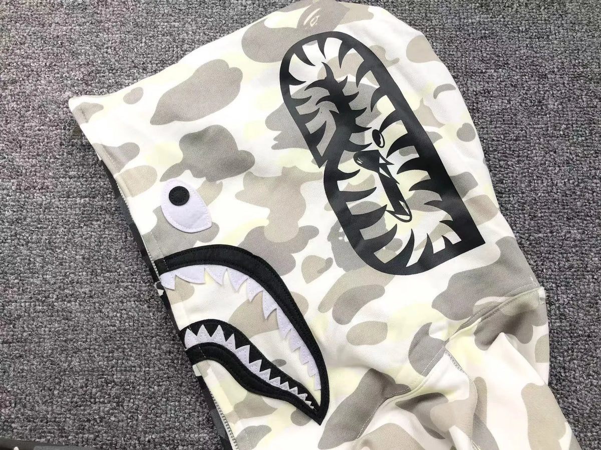 Campera Bape City Camo Half Shark Full Zip Negra Blanca
