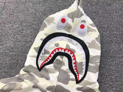 Campera Bape City Camo Shark Wgm Full Zip Blanco