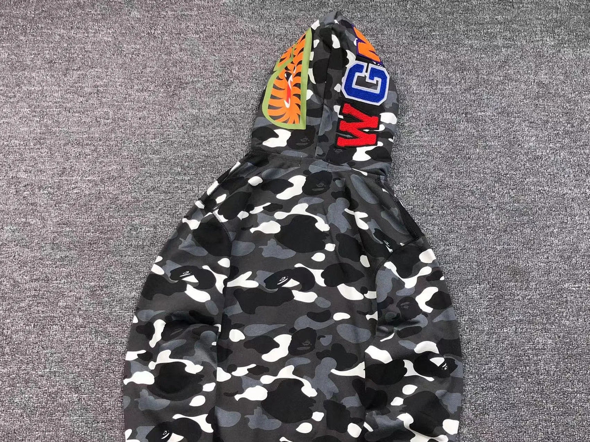 Campera Bape City Camo Shark Wide Full Zip Double Negra