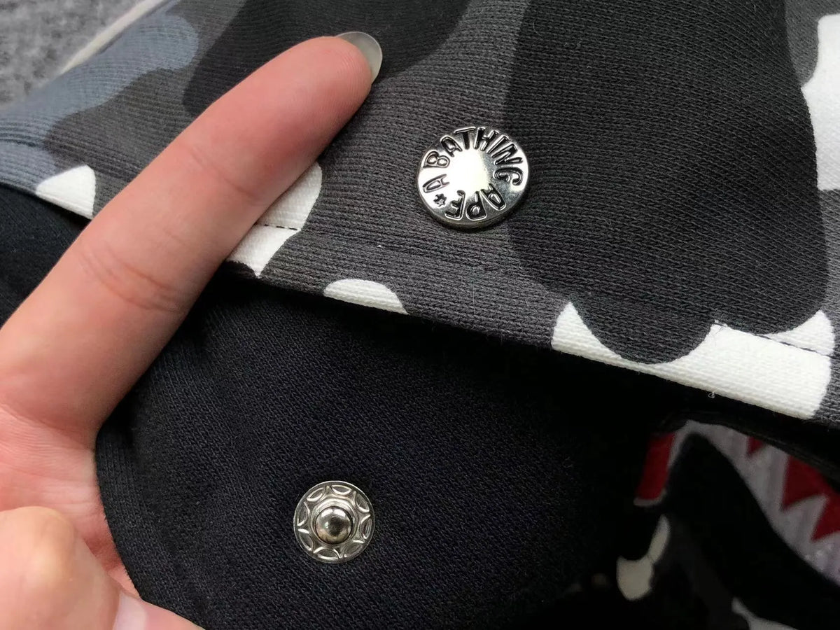 Campera Bape City Camo Shark Wide Full Zip Double Negra