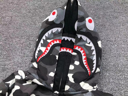 Campera Bape City Camo Shark Wide Full Zip Double Negra
