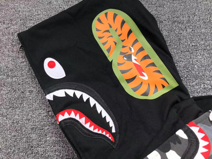 Campera Bape City Camo Shark Wide Full Zip Double Negra