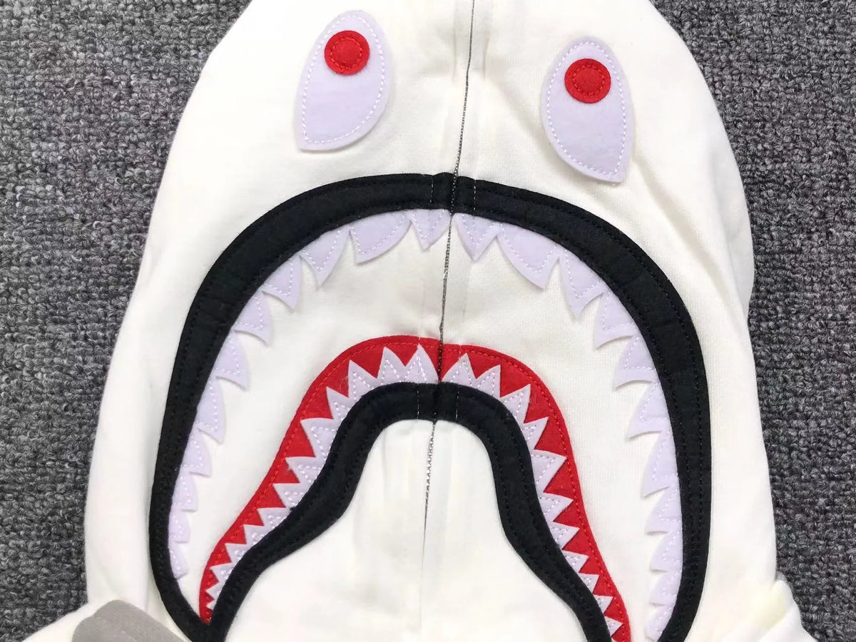 Campera Bape City Camo Shark Wide Full Zip Double Blanca