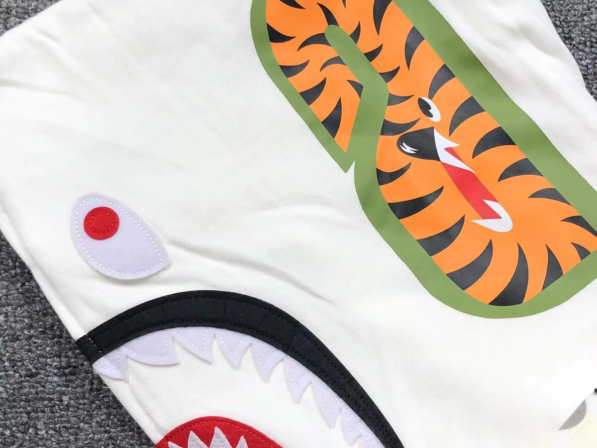 Campera Bape City Camo Shark Wide Full Zip Double Blanca