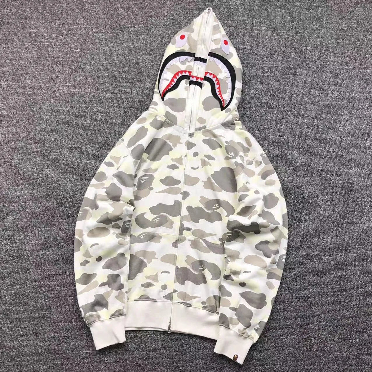 Campera Bape City Camo Shark Wide Full Zip Double Blanca