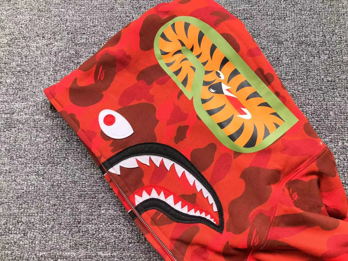 Campera Bape Color Camo Shark Full Zip Roja