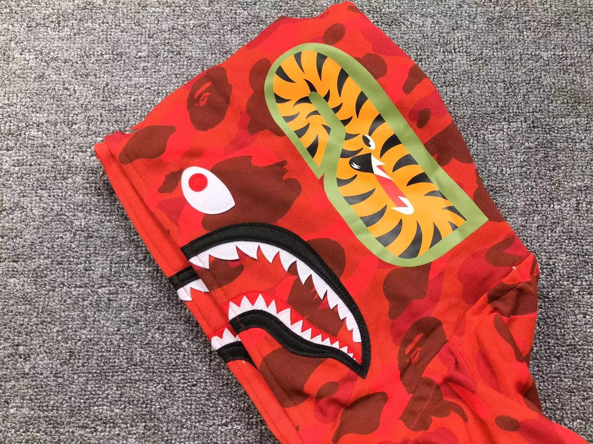 Campera Bape Color Camo Shark Double Roja