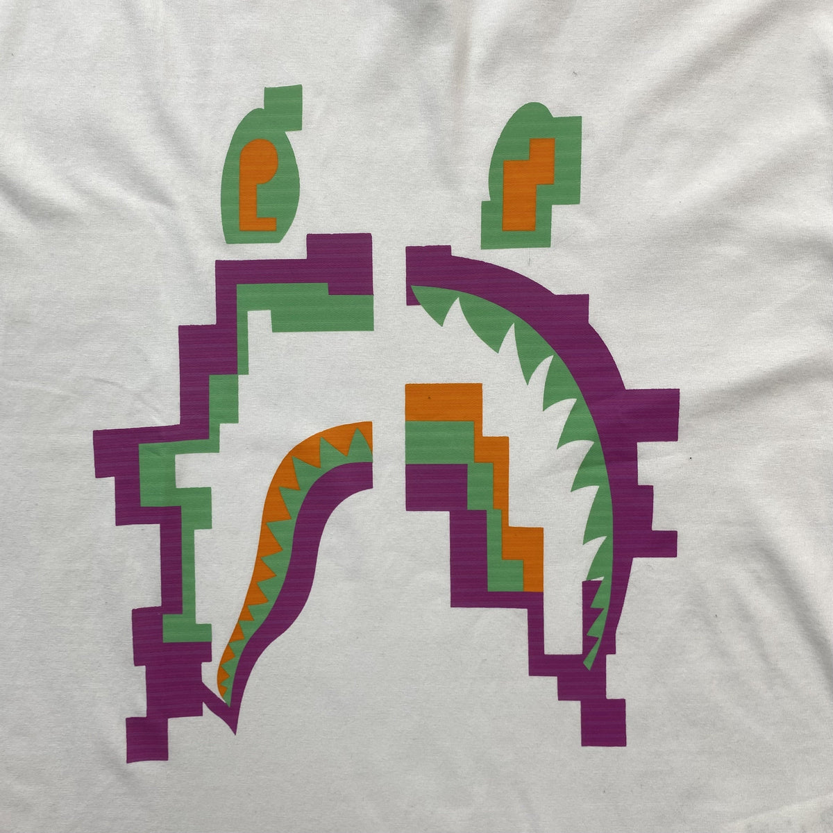 Remera Bape Digital Shark Blanca