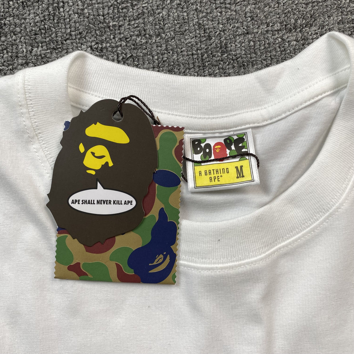 Remera Bape Digital Shark Blanca