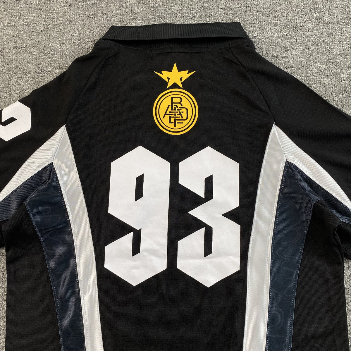 Remera Bape Multi Logo Soccer Jersey Negra