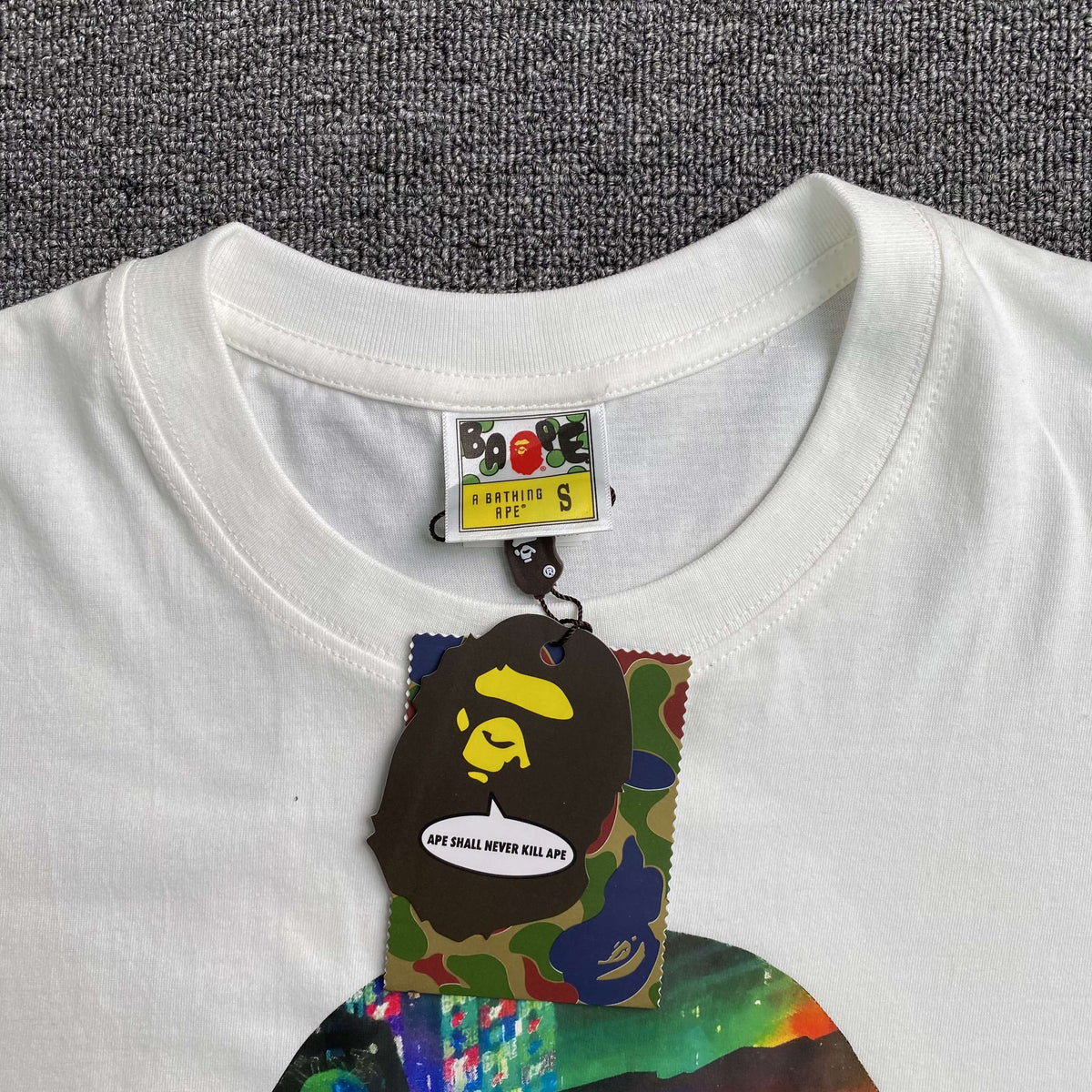 Remera Bape Neon Tokyo Big Ape Head Blanca
