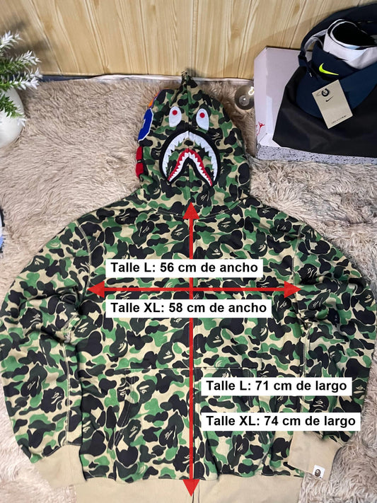 Medidas Bape shark hoodie green camo: L 71x56 cm, XL 74x58 cm