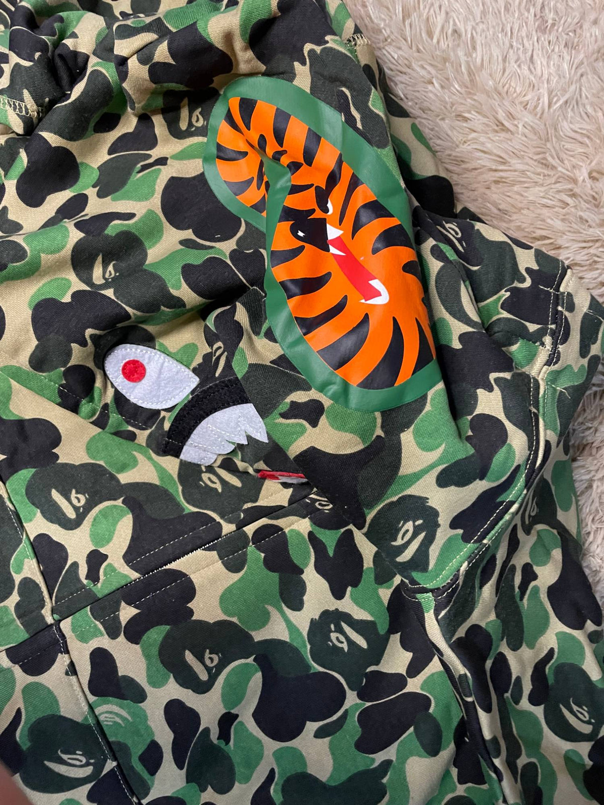 Manga tigre Bape shark