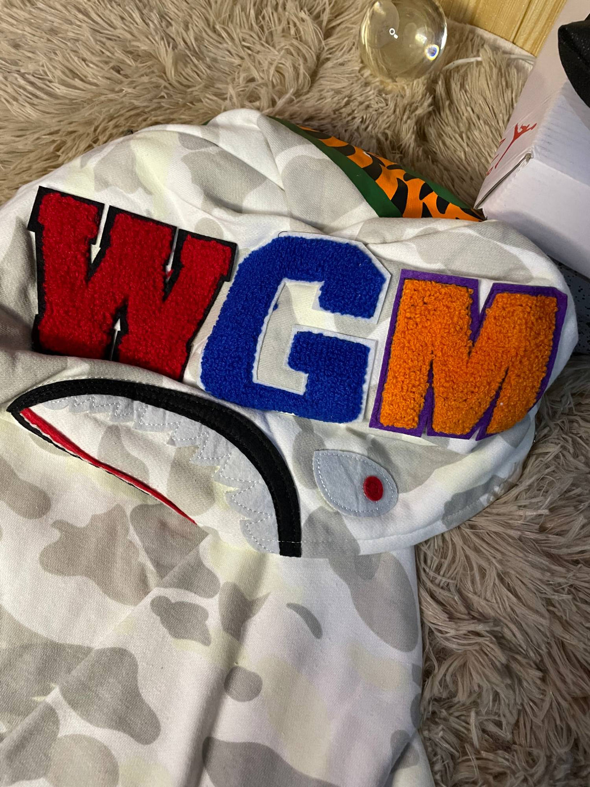 Letras chenille WGM Bape