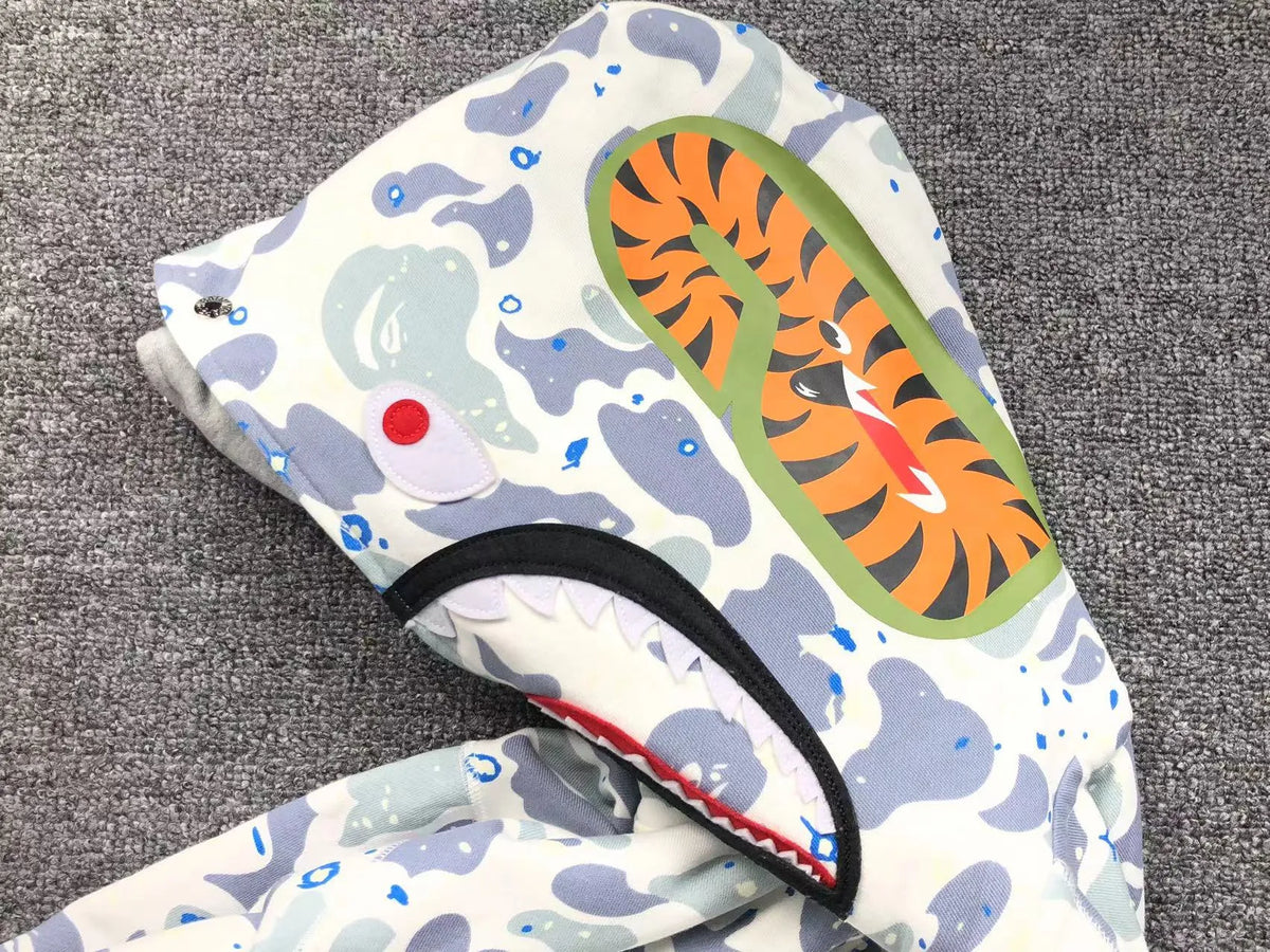 Campera Bape Space Camo Shark Full Zip Double Blanca