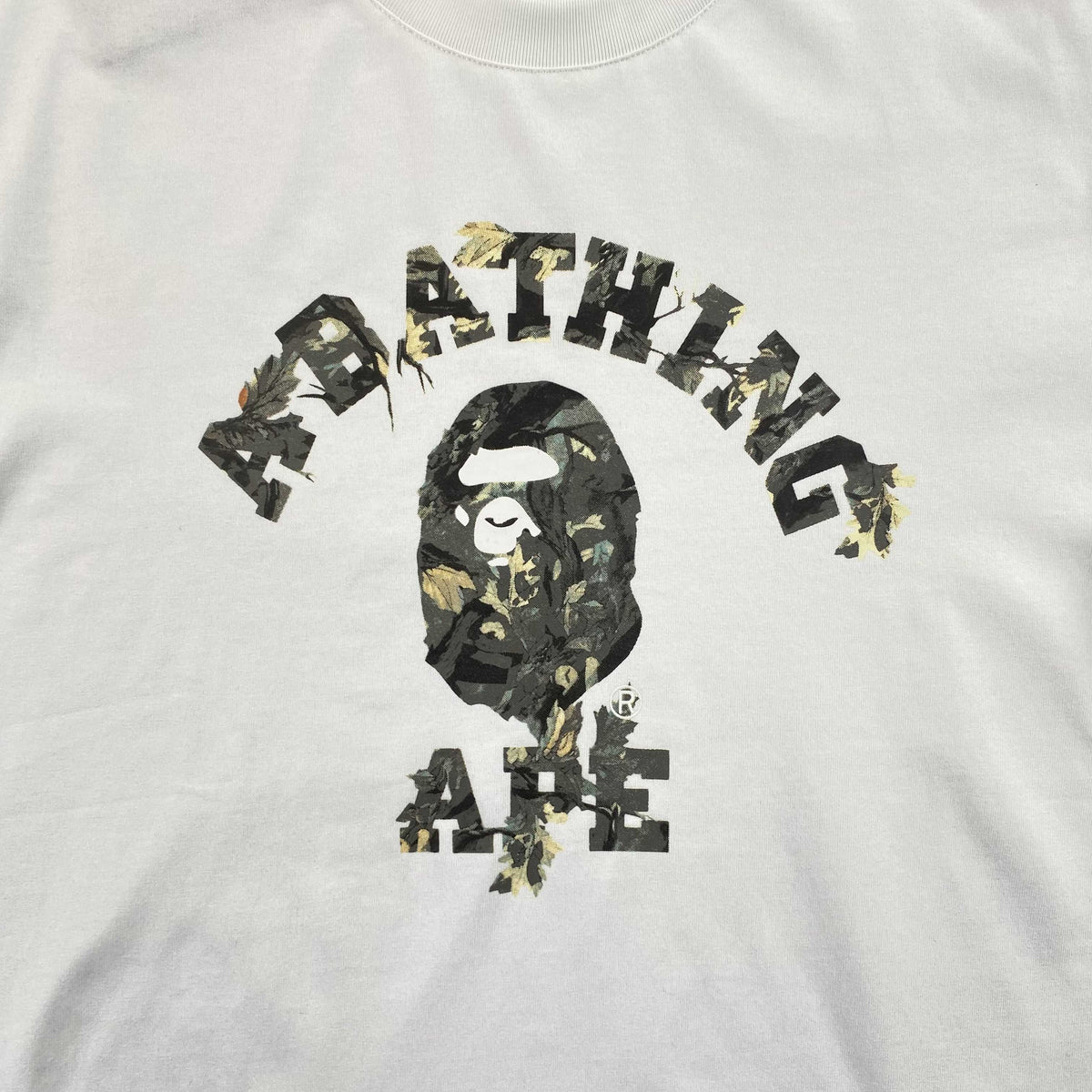 Remera Bape Tree Edge Camo Blanca
