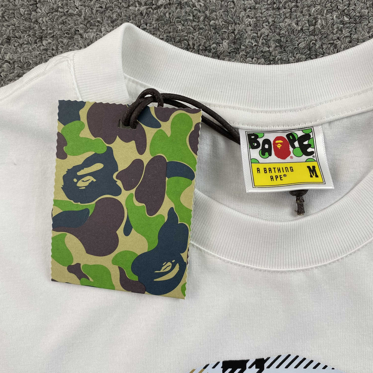 Remera Bape x Burberry Blanca