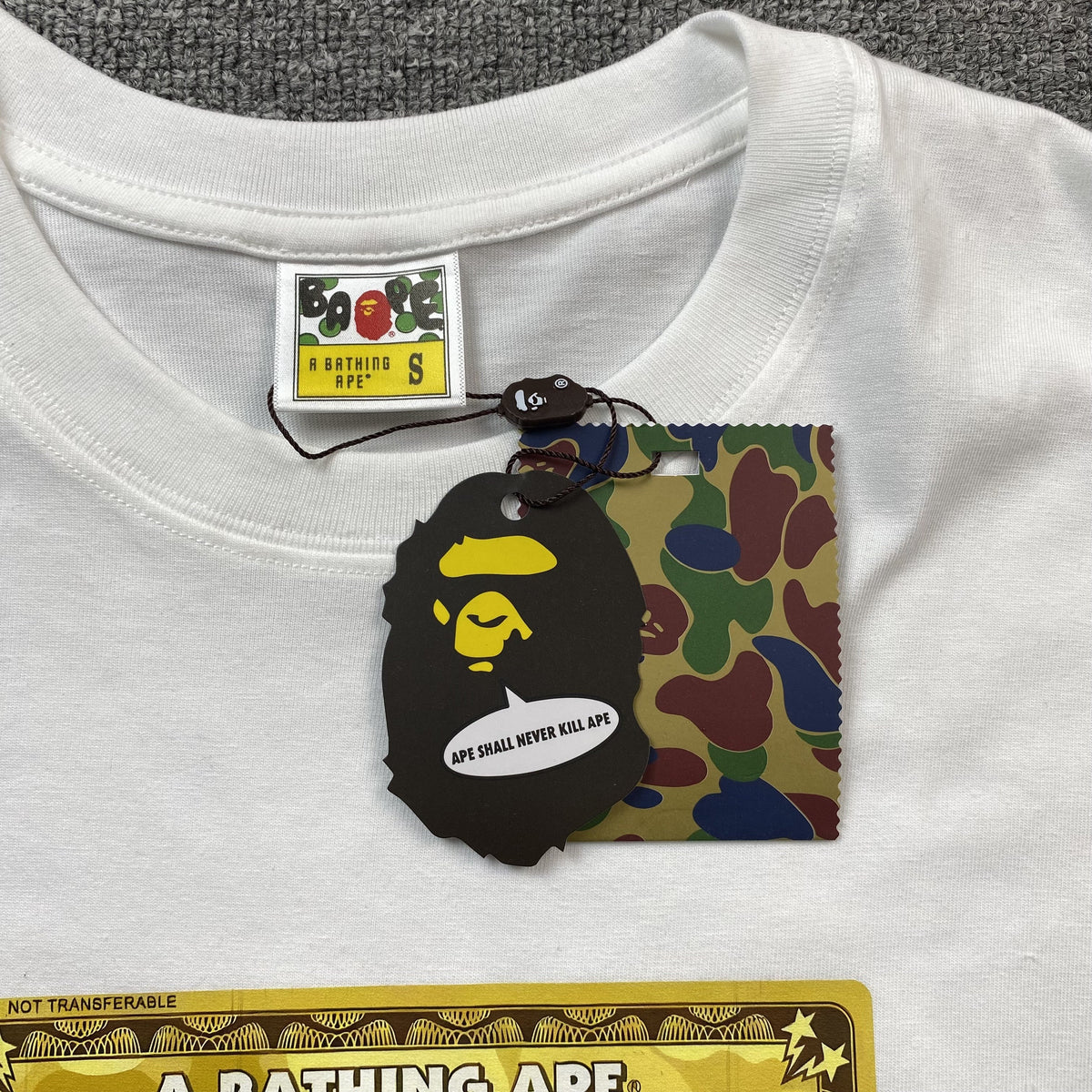 Remera Bape x OVO Card Blanca