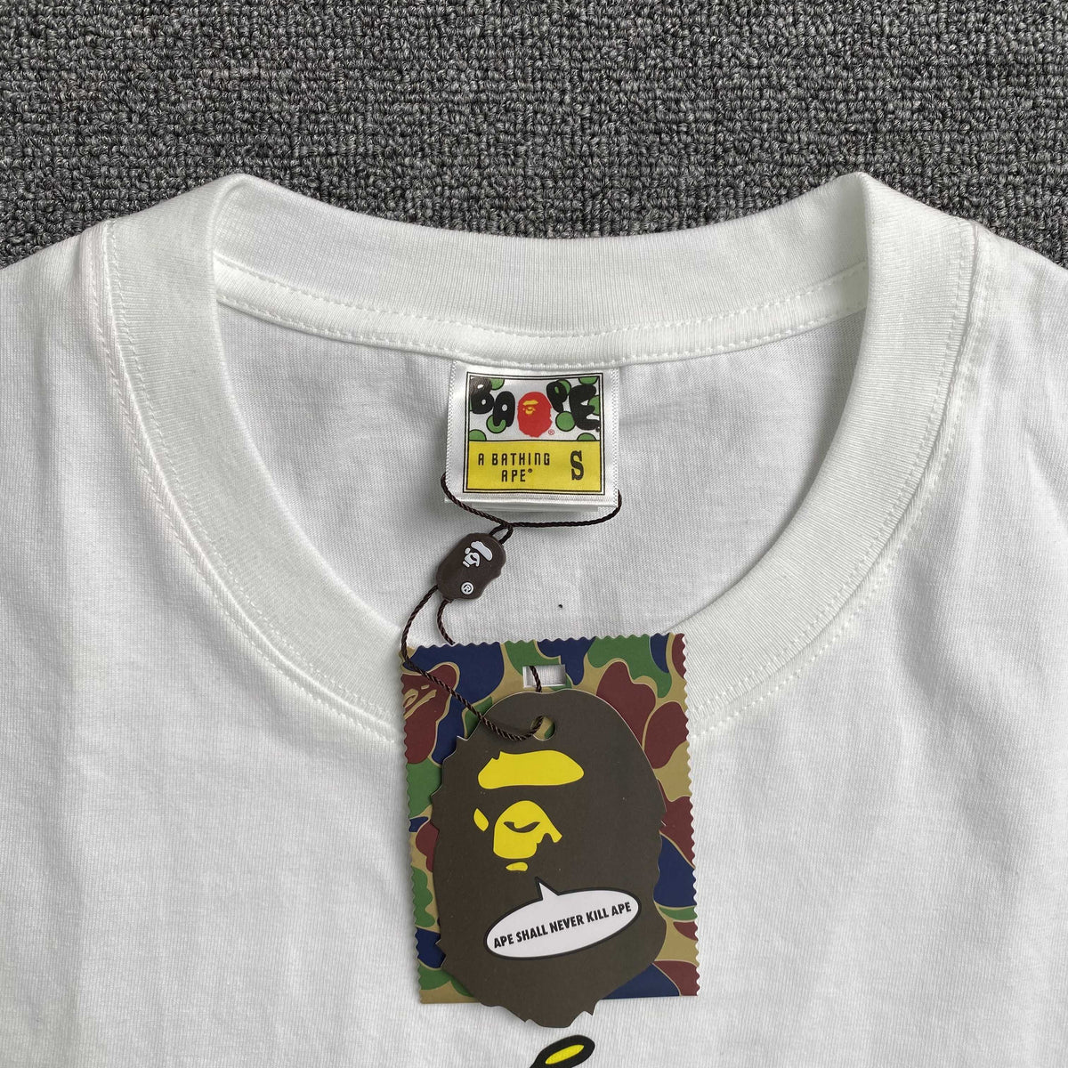 Remera Bape x Sesame Street Blanca