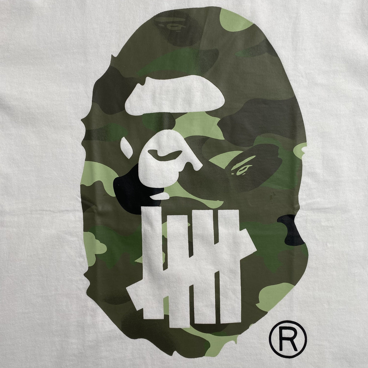 Remera Bape x Undefeated Blanca